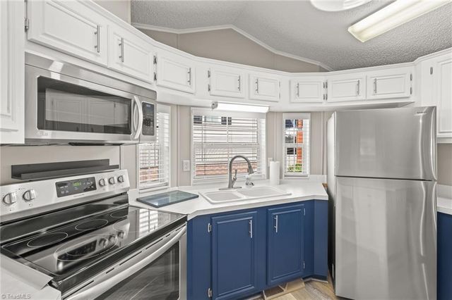 147 Badin Lake Circle, New London, NC 28127