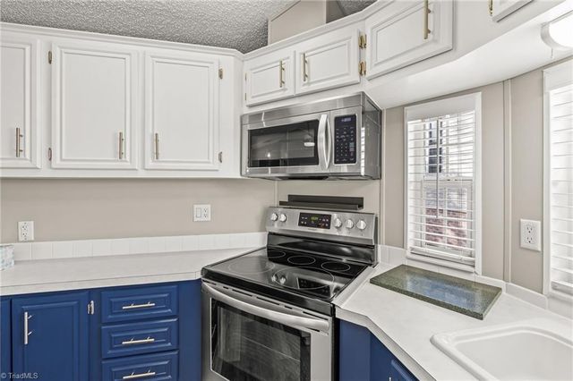 147 Badin Lake Circle, New London, NC 28127