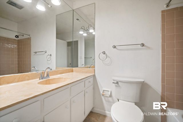 17 W Cobblestone Way, Mobile, AL 36608