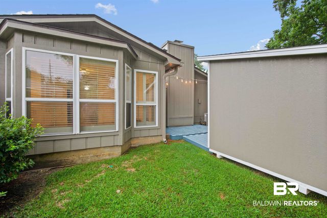 17 W Cobblestone Way, Mobile, AL 36608