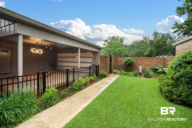 17 W Cobblestone Way, Mobile, AL 36608