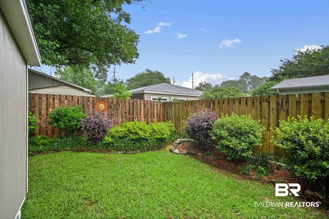 17 W Cobblestone Way, Mobile, AL 36608
