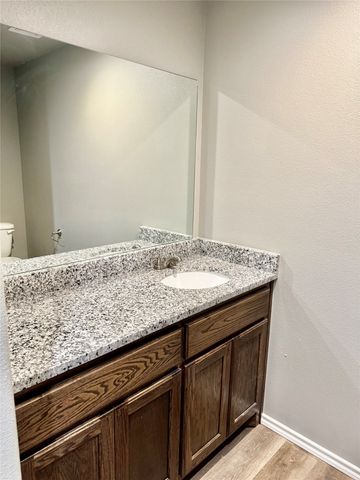 100 Abbey Park Court, Granbury, TX 76049