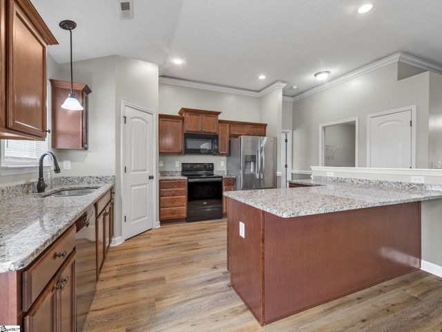 313 Highland Springs Loop, Inman, SC 29349