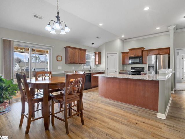 313 Highland Springs Loop, Inman, SC 29349