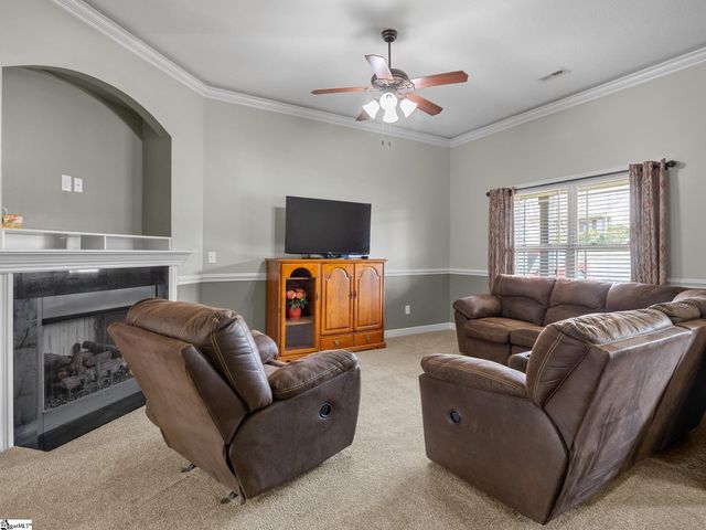 313 Highland Springs Loop, Inman, SC 29349
