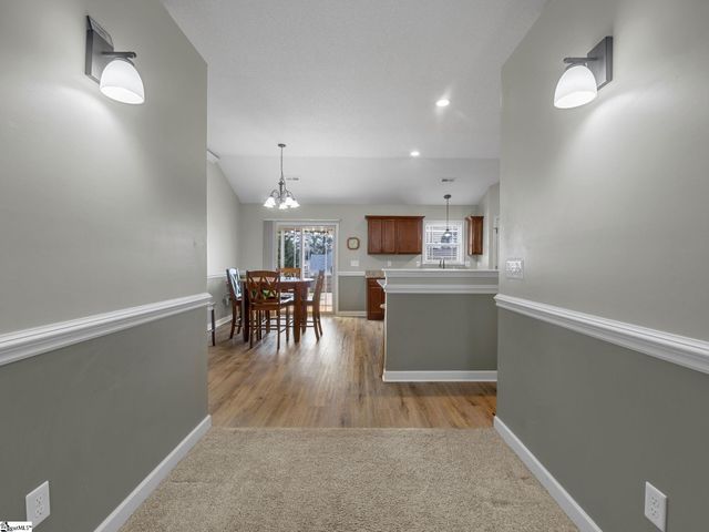 313 Highland Springs Loop, Inman, SC 29349
