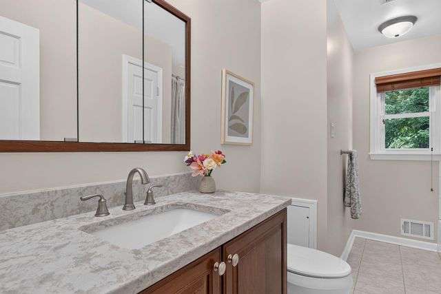 1933 RELDA CT, Falls Church, VA 22043