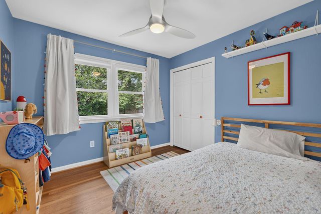 1933 RELDA CT, Falls Church, VA 22043