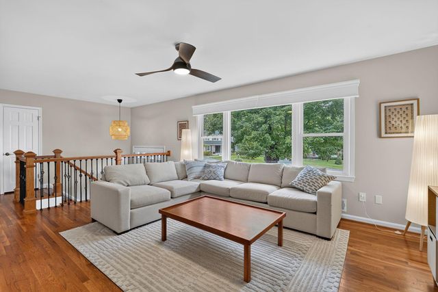 1933 RELDA CT, Falls Church, VA 22043
