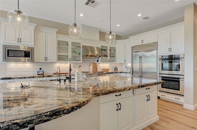 2145 Alcova Ridge Drive, Las Vegas, NV 89135