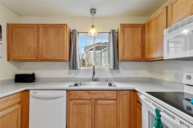 1338 S Danube Court 102, Aurora, CO 80017