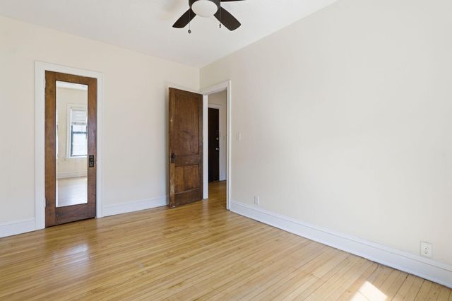 220 E 19th Street 208, Minneapolis, MN 55403