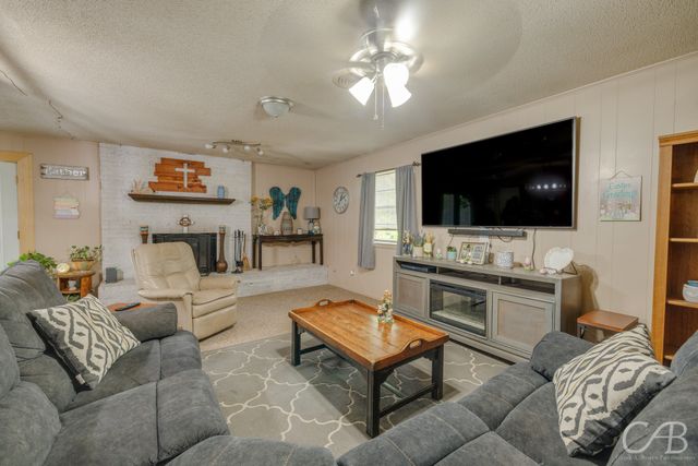 489 Main Street, Lawn, TX 79530