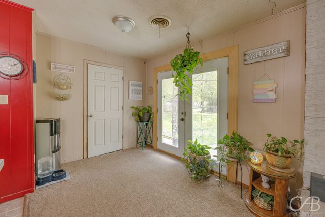 489 Main Street, Lawn, TX 79530