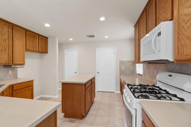 2410 Avery Park Drive, Sugar Land, TX 77498