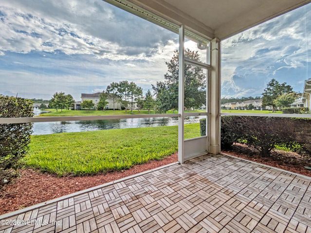 6908 ROUNDLEAF Drive, Jacksonville, FL 32258