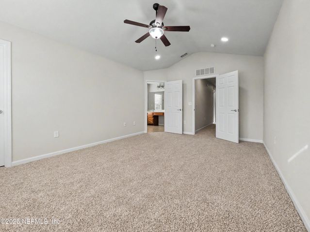 6908 ROUNDLEAF Drive, Jacksonville, FL 32258