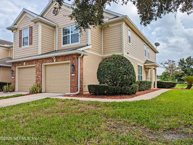 6908 ROUNDLEAF Drive, Jacksonville, FL 32258