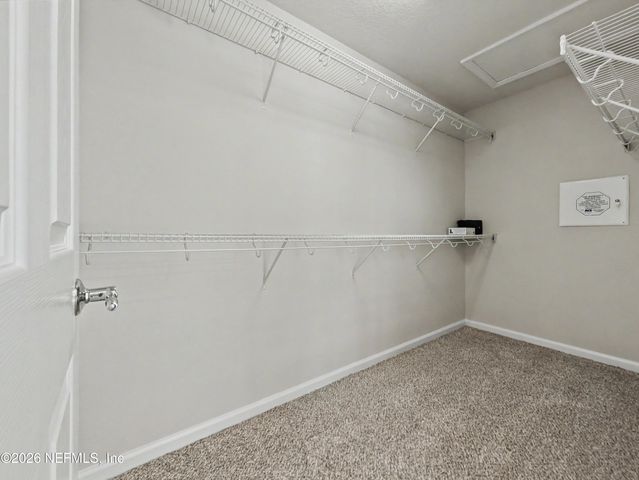 6908 ROUNDLEAF Drive, Jacksonville, FL 32258