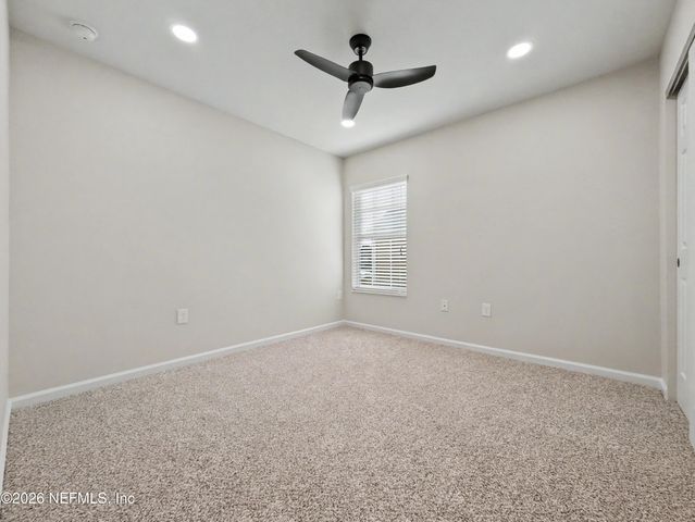 6908 ROUNDLEAF Drive, Jacksonville, FL 32258
