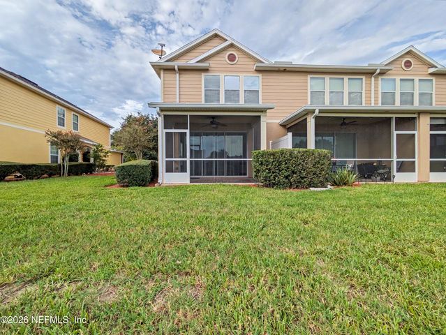 6908 ROUNDLEAF Drive, Jacksonville, FL 32258