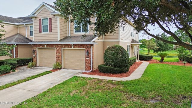 6908 ROUNDLEAF Drive, Jacksonville, FL 32258