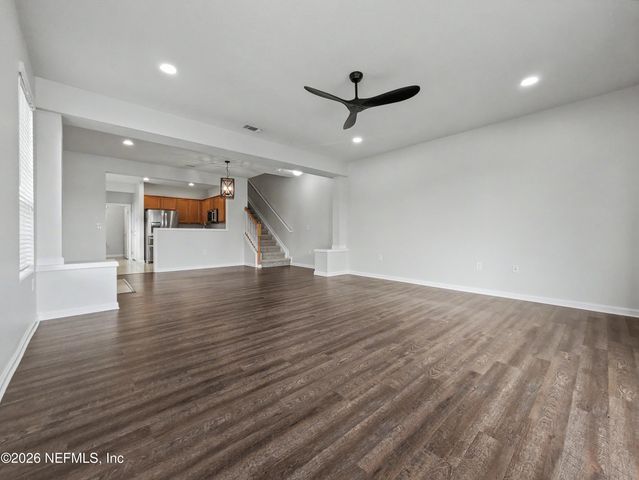 6908 ROUNDLEAF Drive, Jacksonville, FL 32258