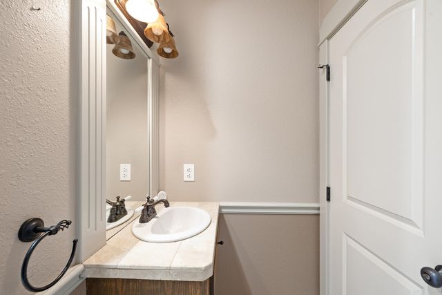 3811 E San Poppi Court, Ozark, MO 65721