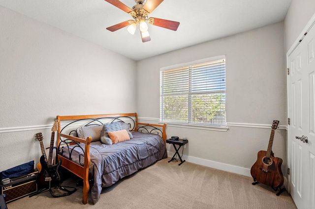 11 Elmwood CIR, Wimberley, TX 78676