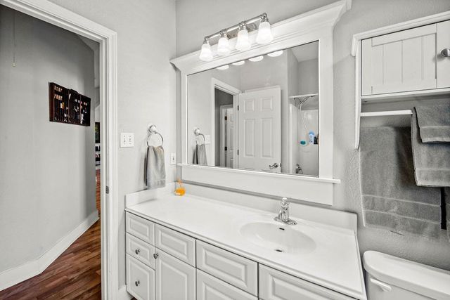 11 Elmwood CIR, Wimberley, TX 78676