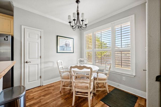 11 Elmwood CIR, Wimberley, TX 78676