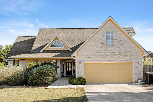 11 Elmwood CIR, Wimberley, TX 78676