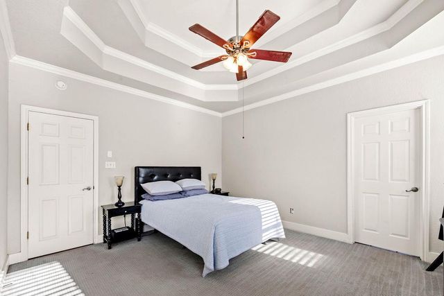 11 Elmwood CIR, Wimberley, TX 78676