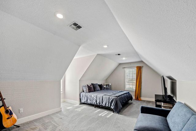 11 Elmwood CIR, Wimberley, TX 78676