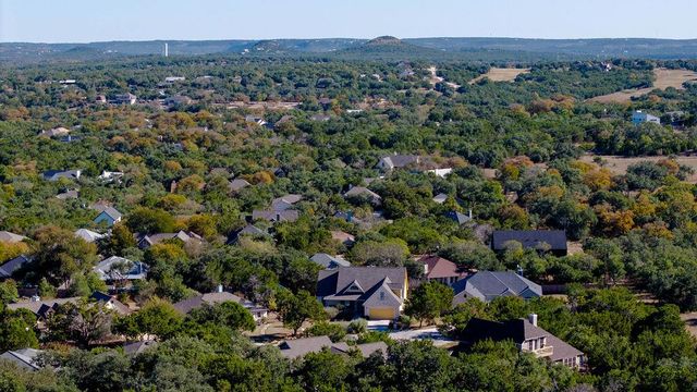 11 Elmwood CIR, Wimberley, TX 78676