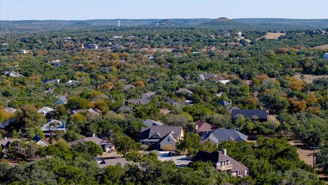 11 Elmwood CIR, Wimberley, TX 78676