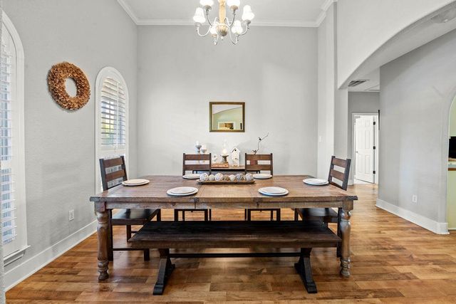 11 Elmwood CIR, Wimberley, TX 78676