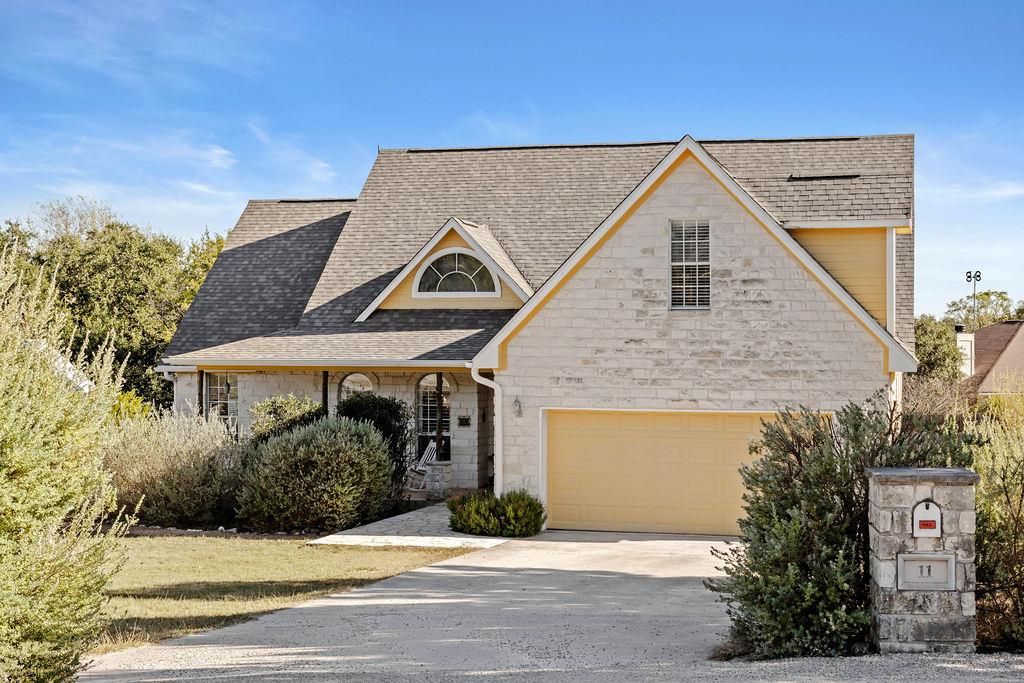 11 Elmwood CIR, Wimberley, TX 78676