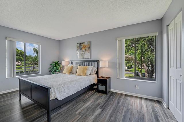 1112 Green Pine Boulevard G3, West Palm Beach, FL 33409