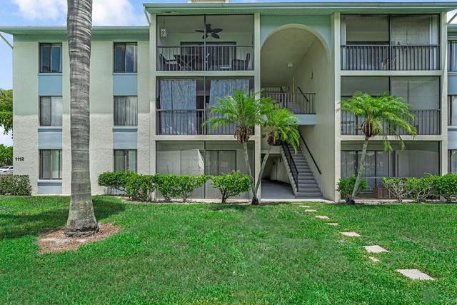 1112 Green Pine Boulevard G3, West Palm Beach, FL 33409