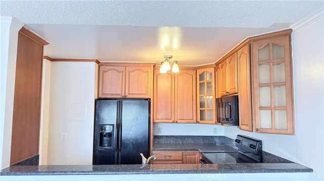20930 Parthenia Street 216, Canoga Park, CA 91304
