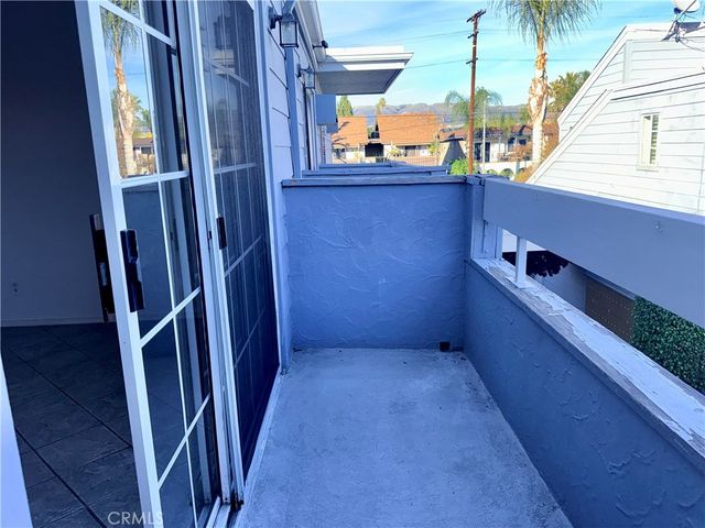 20930 Parthenia Street 216, Canoga Park, CA 91304