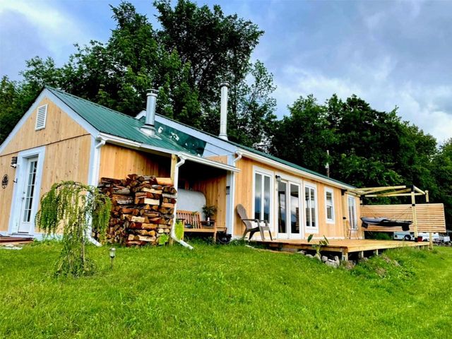 2882 Perley Road, Enosburg, VT 05450