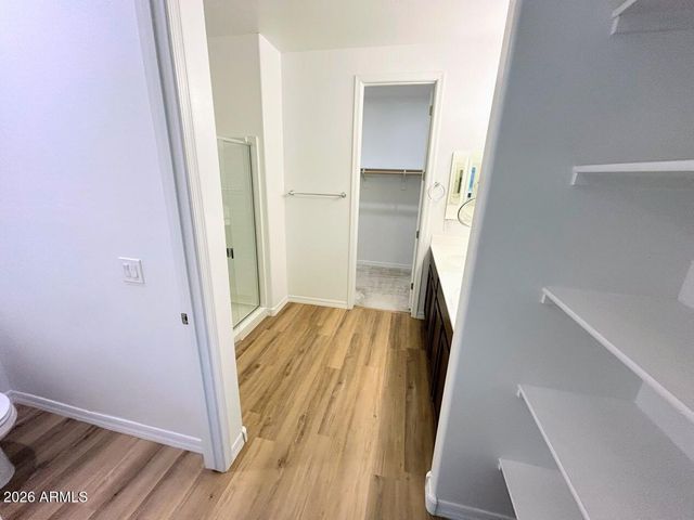 6736 W DISCOVERY Drive, Glendale, AZ 85303