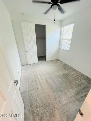 6736 W DISCOVERY Drive, Glendale, AZ 85303