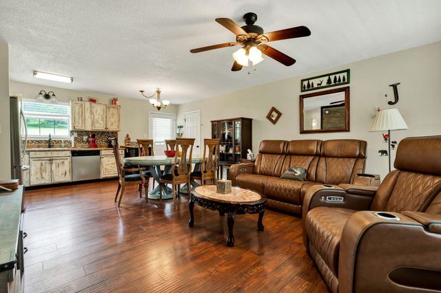 12429 Dolly Pond Road, Birchwood, TN 37308