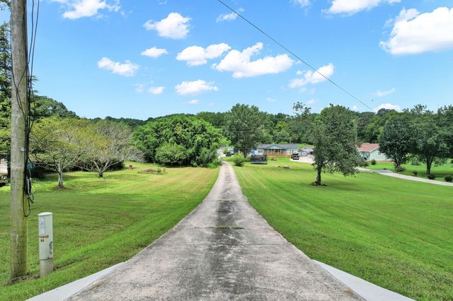 12429 Dolly Pond Road, Birchwood, TN 37308