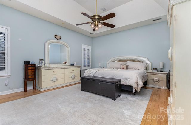 4760 Lauren Glen Street NW, Concord, NC 28027