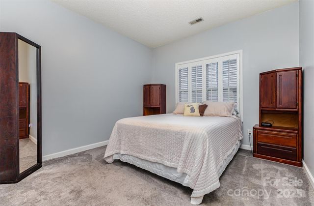 4760 Lauren Glen Street NW, Concord, NC 28027